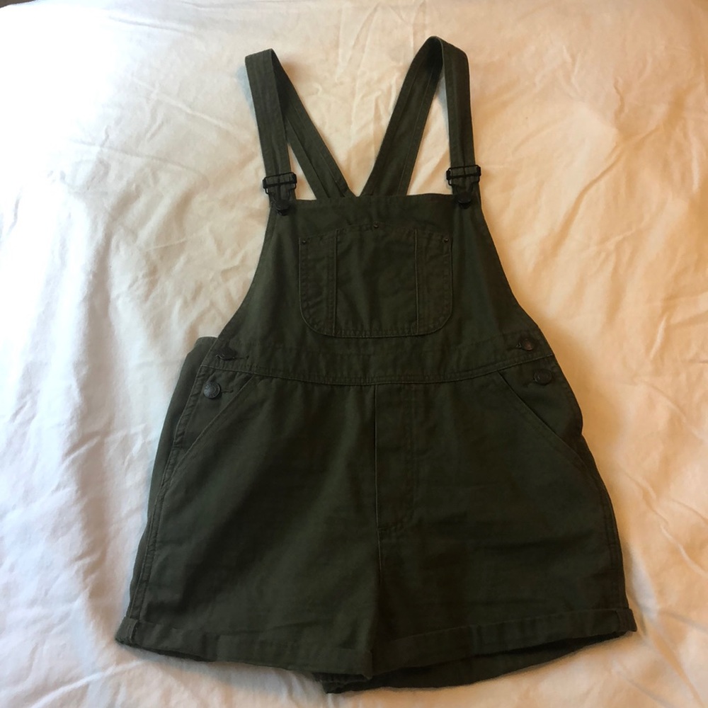BRANDY MELVILLE ROMPER/OVERALLS